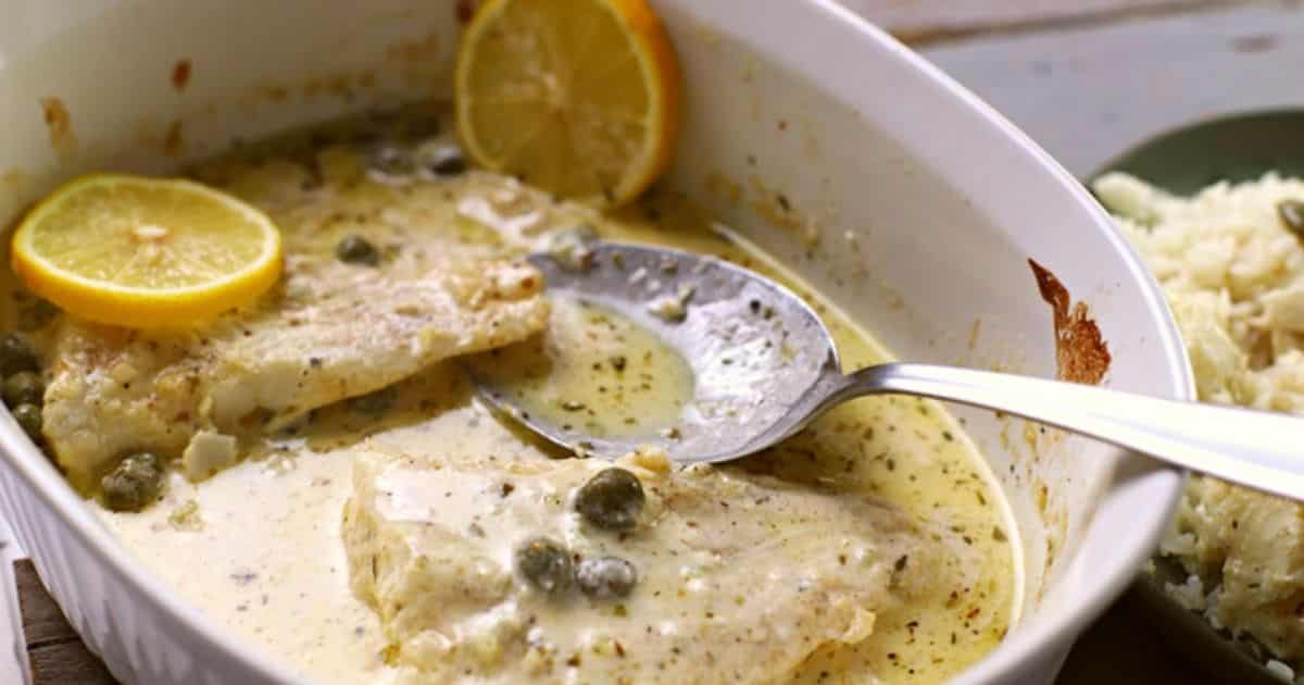 Baked fish with creamy lemon sauce