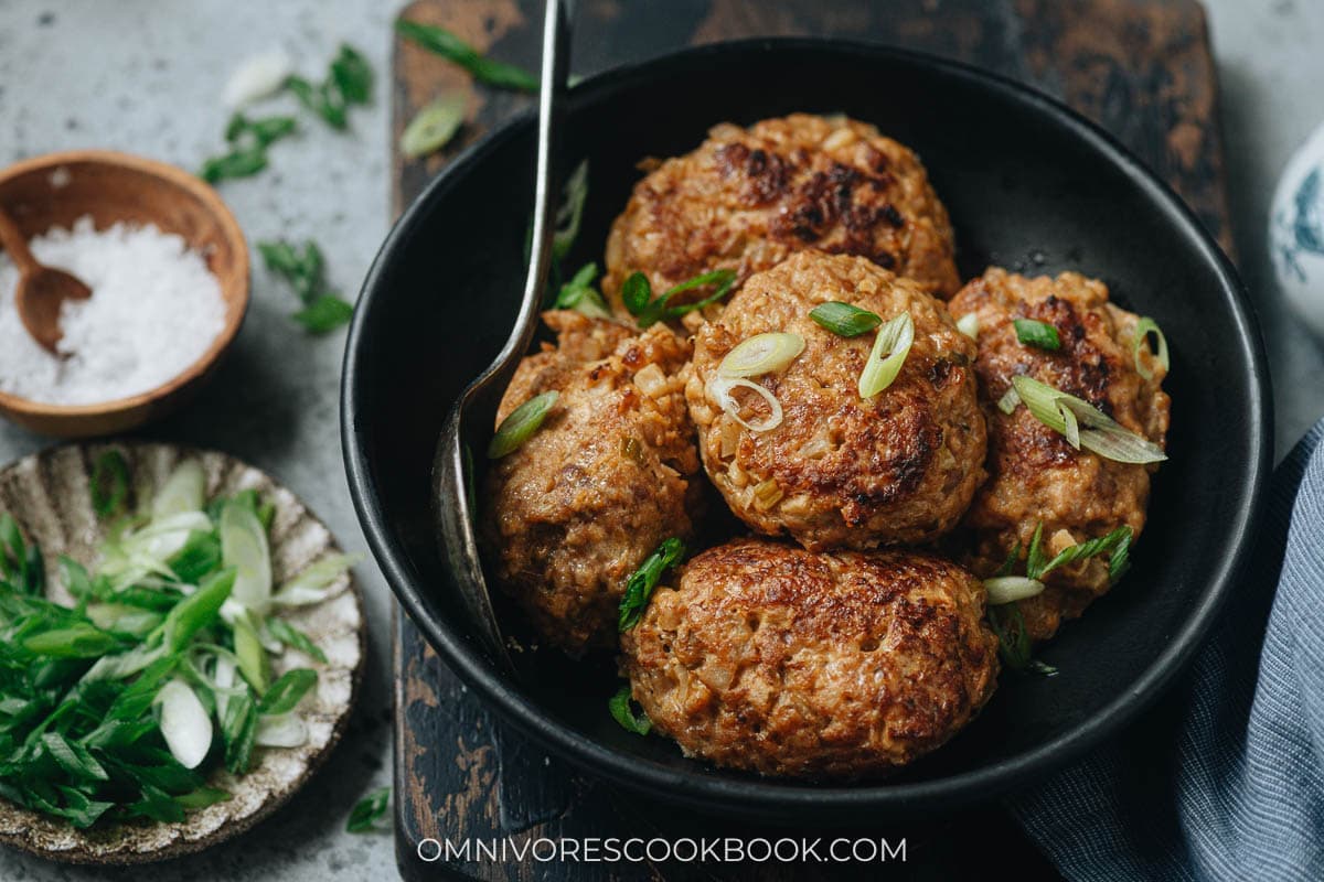 Lion’s Head Pork Meatballs (狮子头)