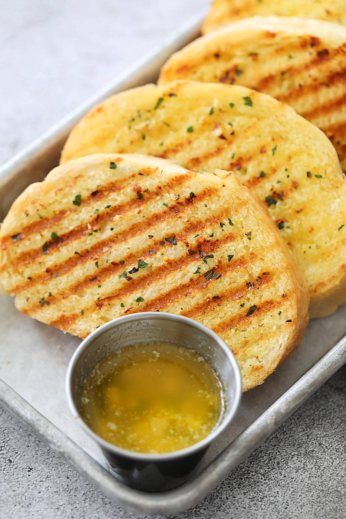 Skillet Garlic Bread