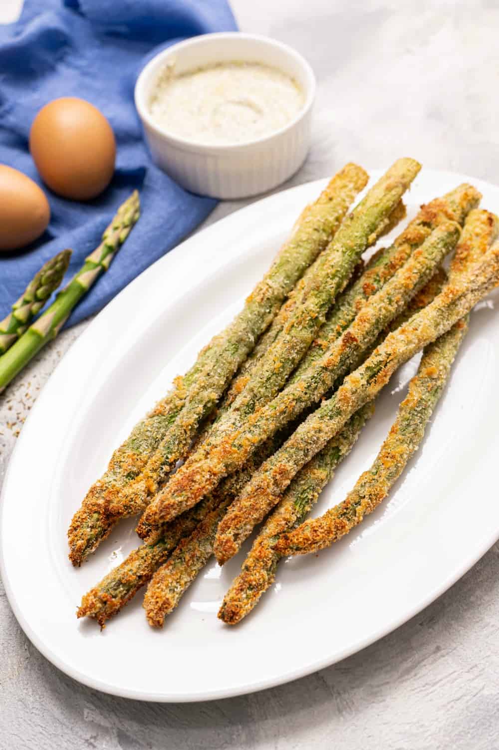 Parmesan Herb Asparagus Fries with Creamy Greek Yogurt Ranch