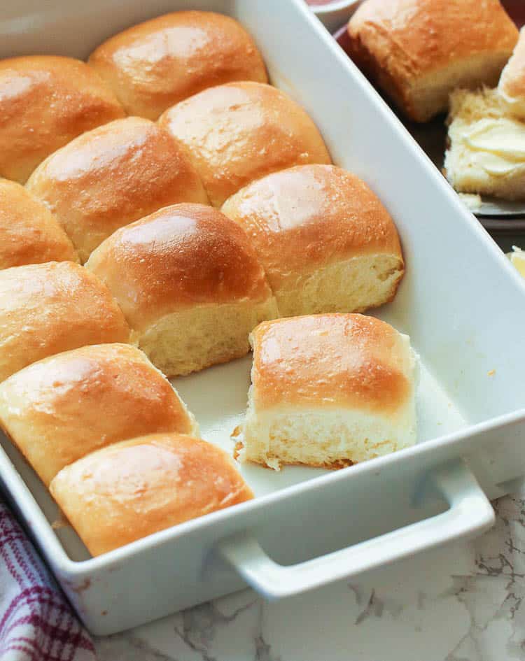 Easy Dinner Rolls