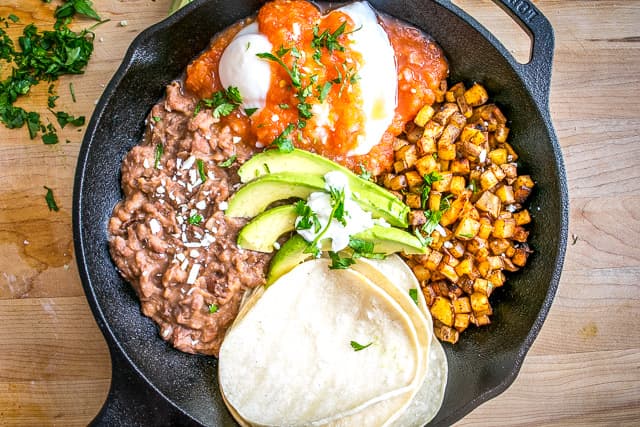 'Come and Get It' Huevos Rancheros Skillet