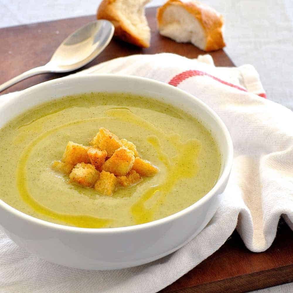 Healthy Creamy Broccoli Soup