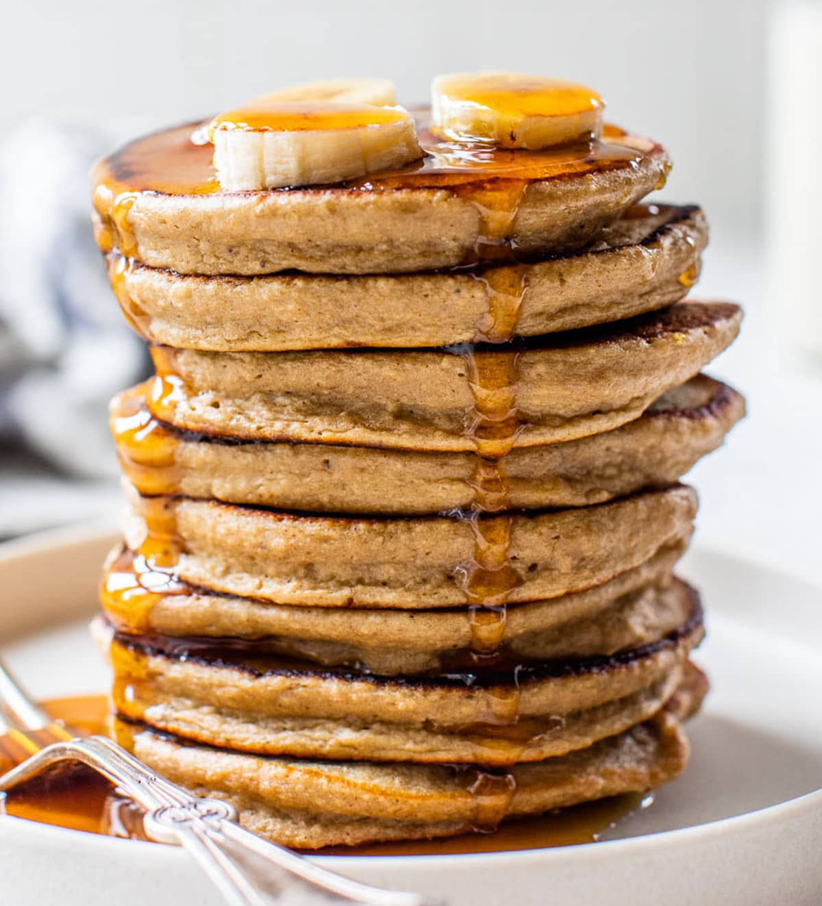 Banana Oatmeal Pancakes